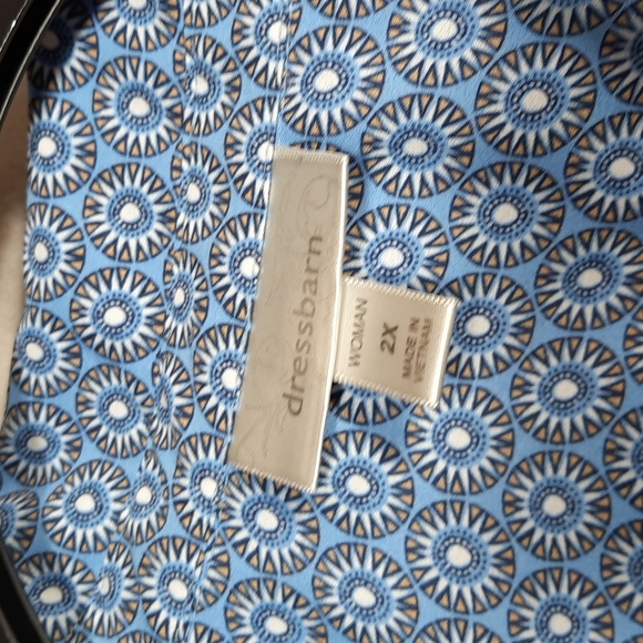 Dressbarn Plus Size 2X Womens Blouse Fall Top Blue Geometric roll button sleeves - Picture 4 of 13